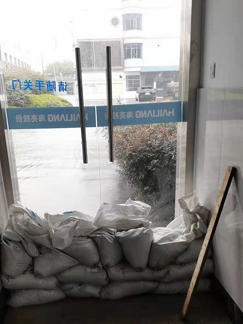 1628036307806969a6Cr.jpg 3.jpg